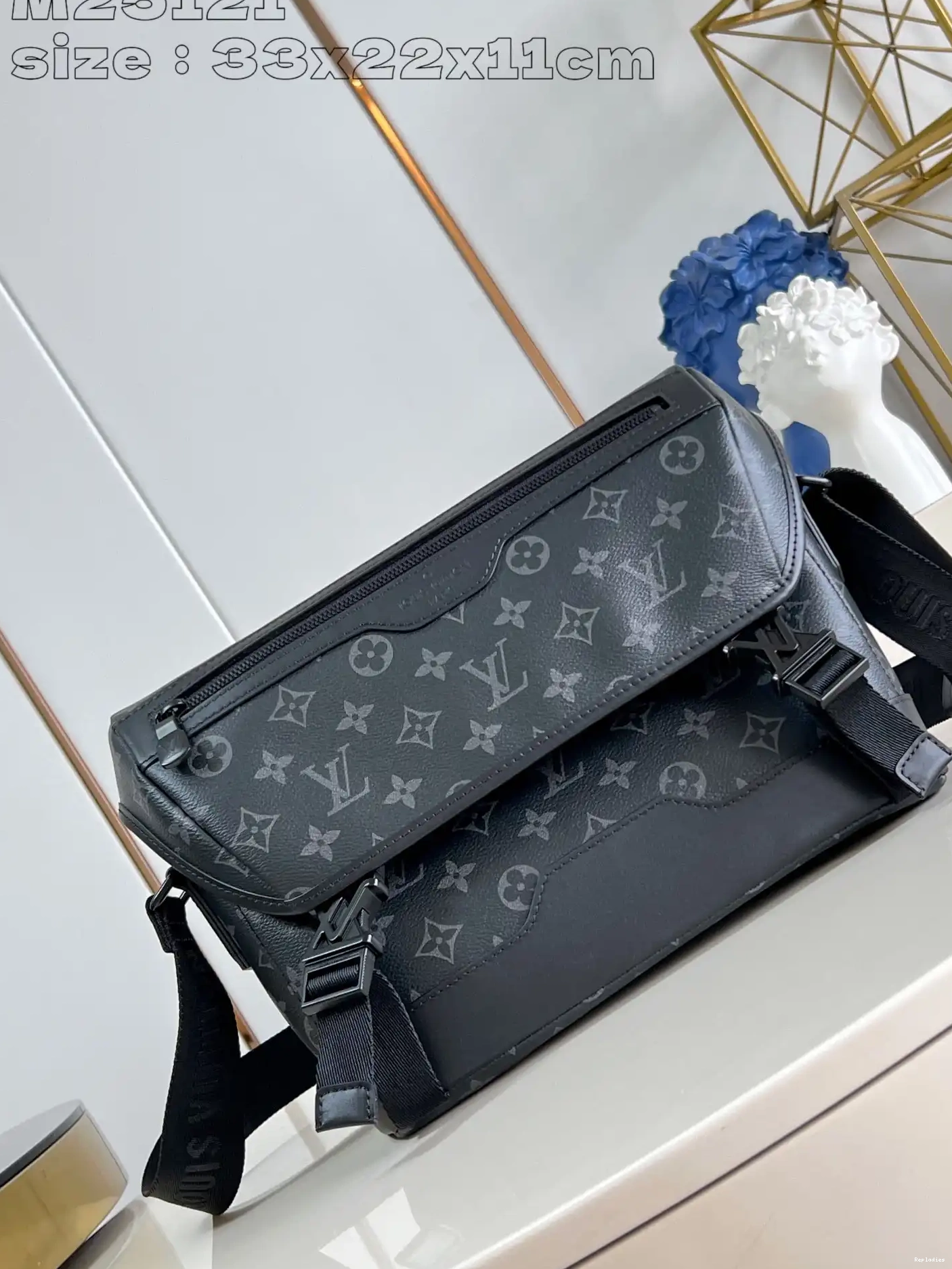 Cheap Voyager LOUIS Messenger PM-33*22.5*11CM VUITTON 0624